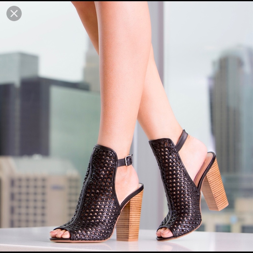 Kristin Cavallari Largo Heels